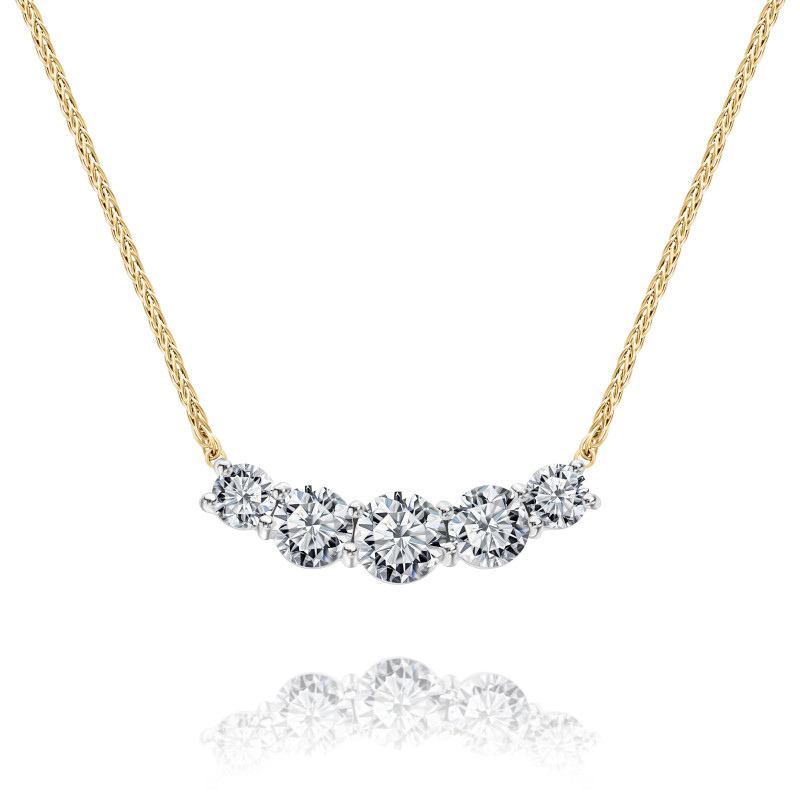 collier with 5 diamonds